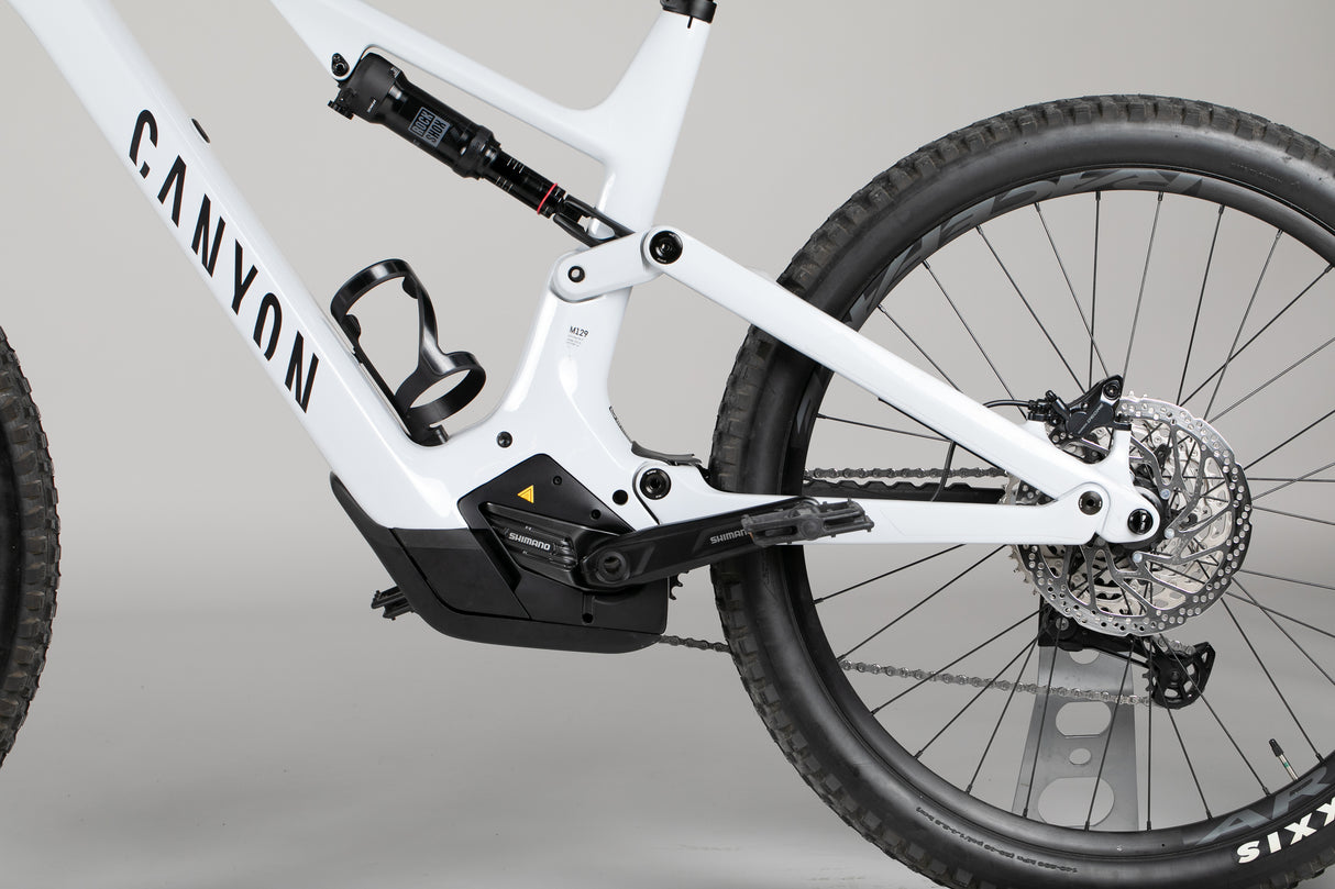 Canyon Spectral:On Cf 7 - käytetty sähköpyörä 186-198 cm ajajalle