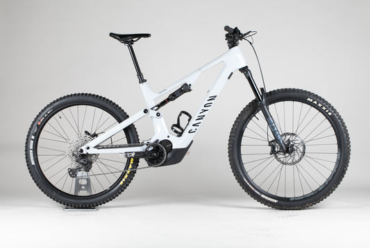 Canyon Spectral:ON CF 7 - käytetty sähköpyörä ajajalle 183-192 cm