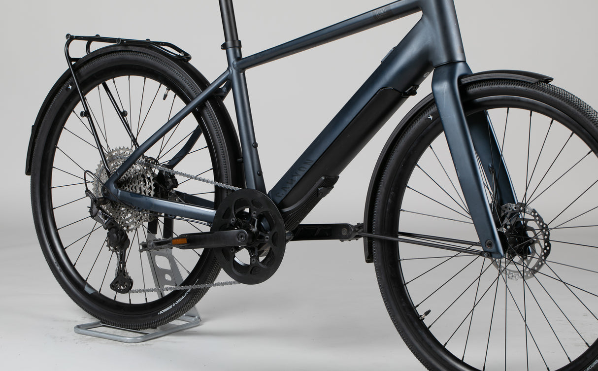 Canyon Commuter:On 7 - käytetty sähköpyörä 168-181 cm ajajalle