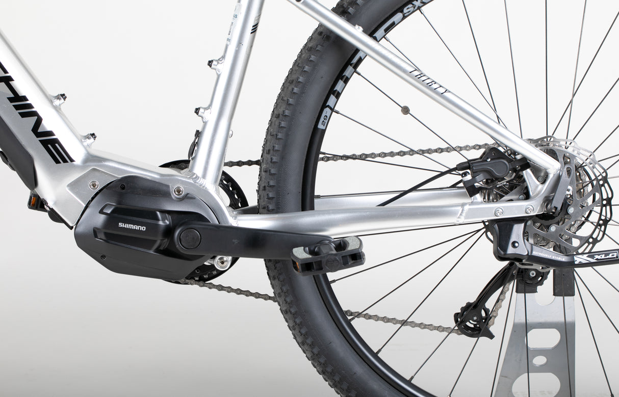 Rock Machine Torrent e30 - käytetty sähköpyörä 170-185 cm ajajalle