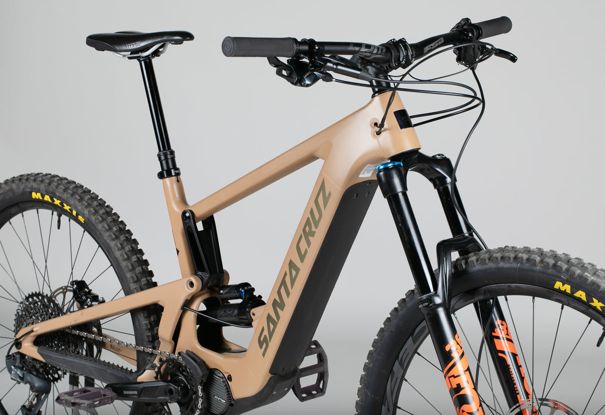 Santa Cruz Bullit V3 - käytetty sähköpyörä 175-185 cm ajajalle