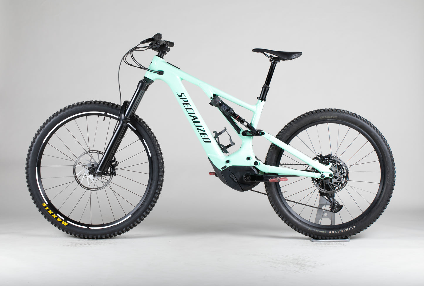 Specialized Turbo Levo - käytetty sähköpyörä 173-188 cm ajajalle