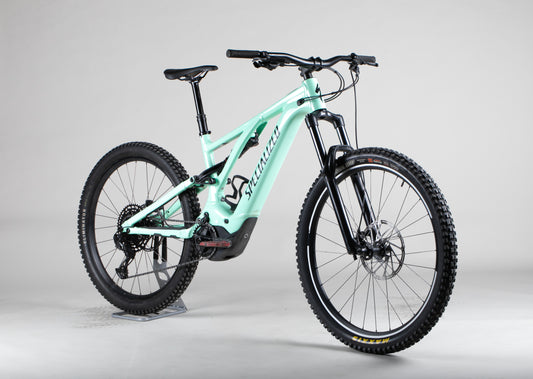 Specialized Turbo Levo - käytetty sähköpyörä 173-188 cm ajajalle