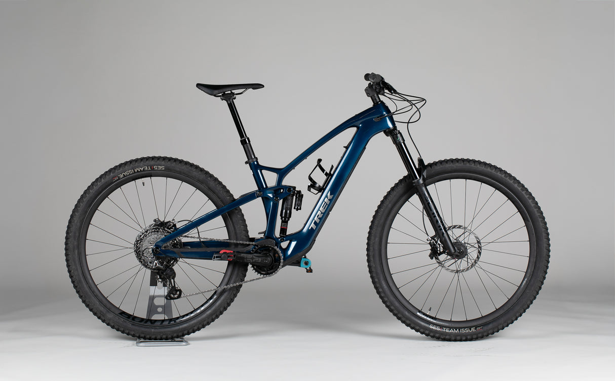 Trek Fuel Exe 9.8 Xt - käytetty sähköpyörä 165-178 cm ajajalle