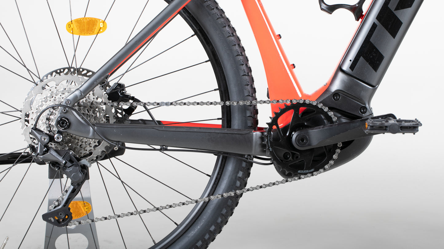 Trek Powerfly 4 - käytetty sähköpyörä 177-188 cm ajajalle