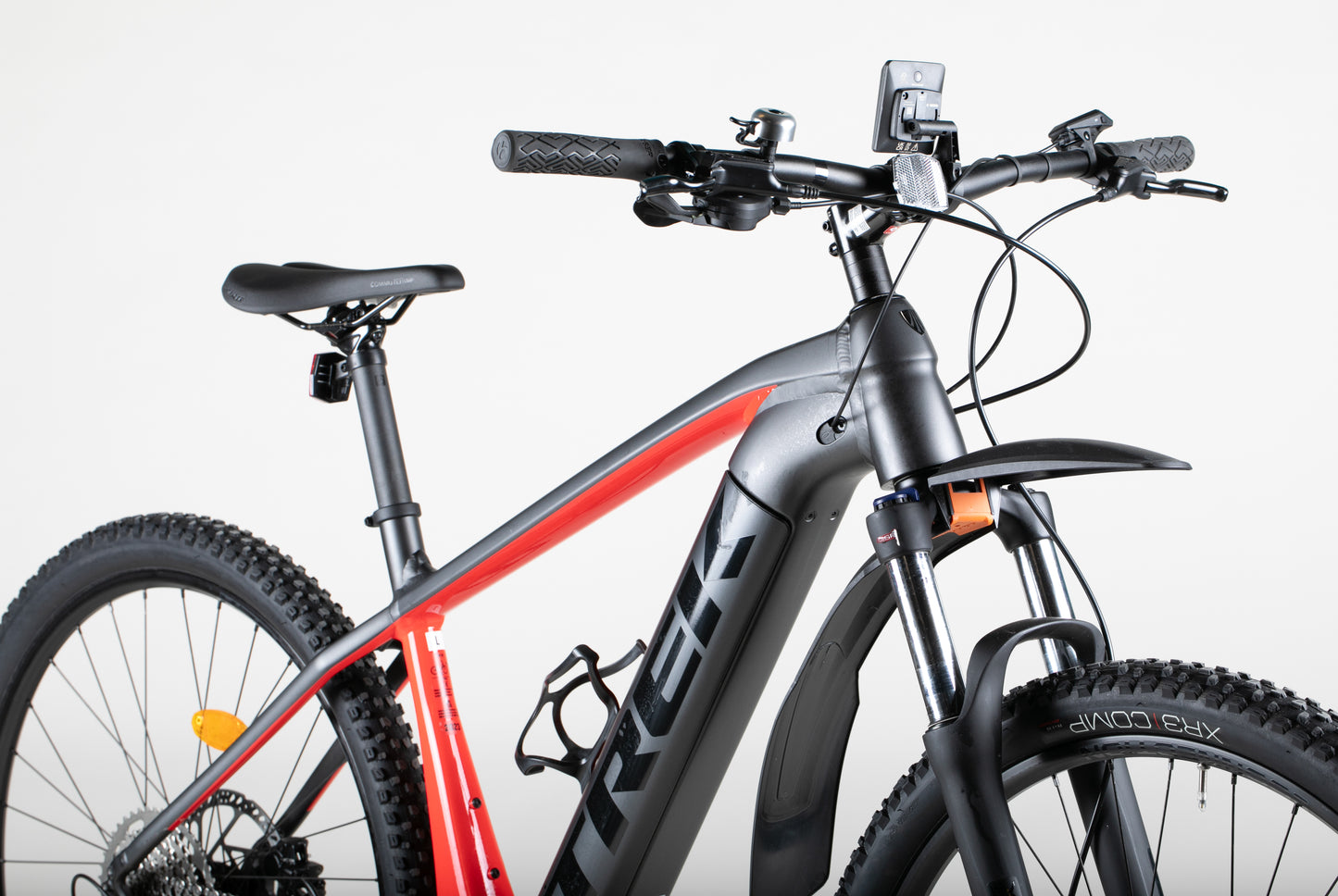 Trek Powerfly 4 - käytetty sähköpyörä 177-188 cm ajajalle