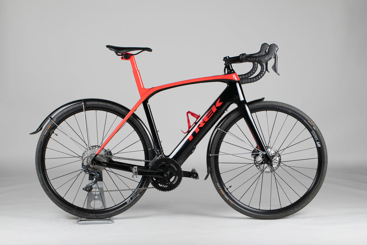 Trek Domane  Lt - käytetty sähköpyörä 178-185 cm ajajalle