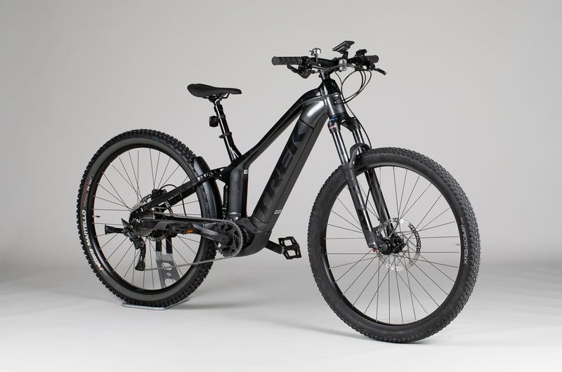 Trek Powerfly FS 4 Gen 3 - käytetty sähköpyörä 165-178 cm ajajalle