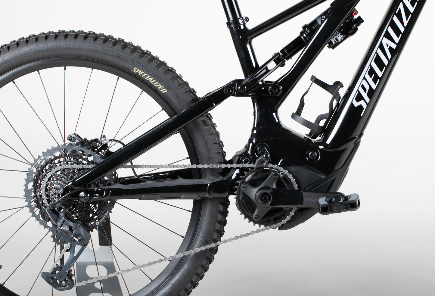 Specialized Turbo Levo Comp Alloy - käytetty sähköpyörä 157-173 cm ajajalle