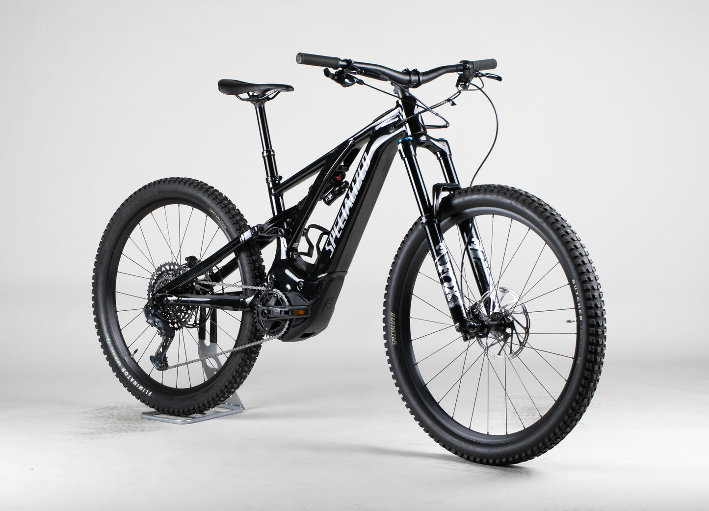 Specialized Turbo Levo Comp Alloy - käytetty sähköpyörä 157-173 cm ajajalle