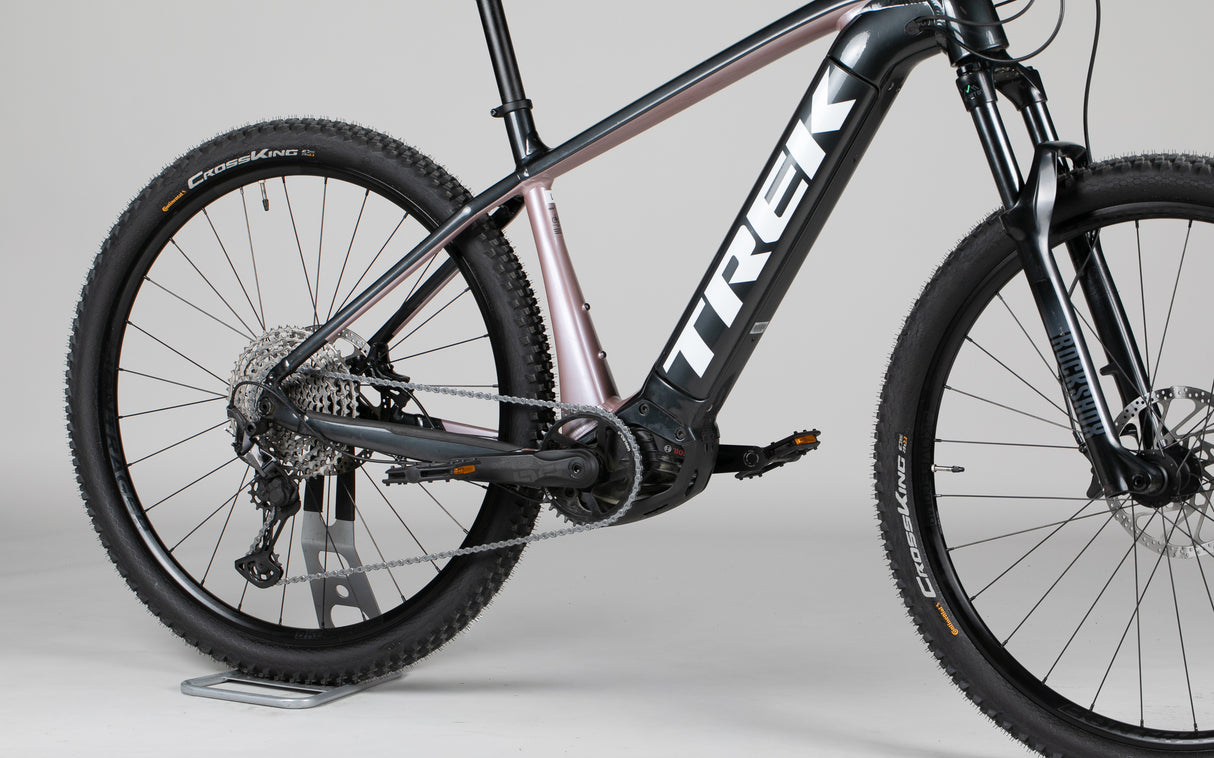 Trek Powerfly 5 Gen 3 - käytetty sähköpyörä 174-188 cm ajajalle