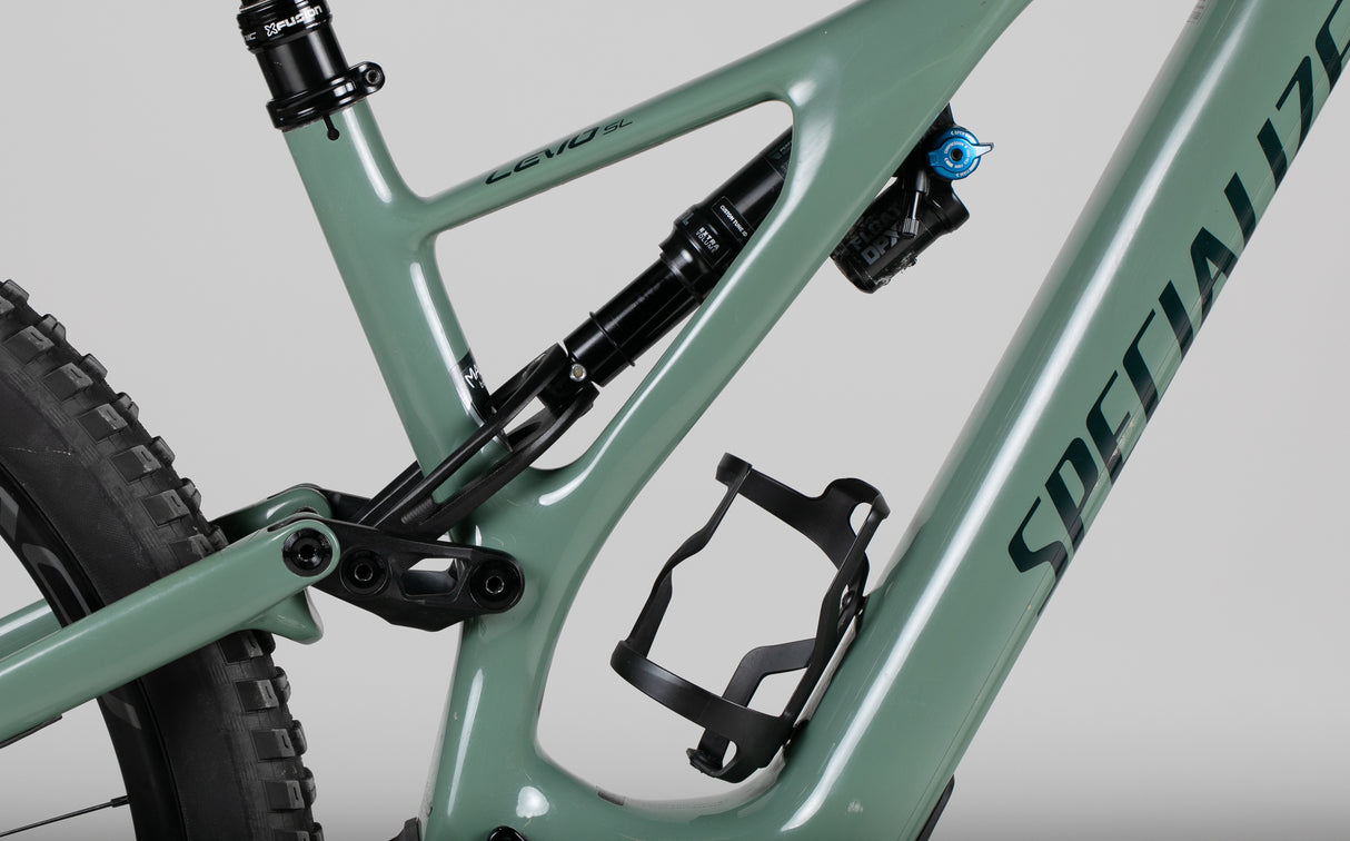 Specialized Levo SL Expert Carbon - käytetty sähköpyörä 170-182 cm ajajalle