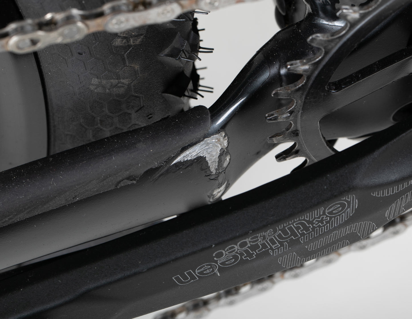 Trek Powerfly 5 - käytetty sähköpyörä 174-188 cm ajajalle