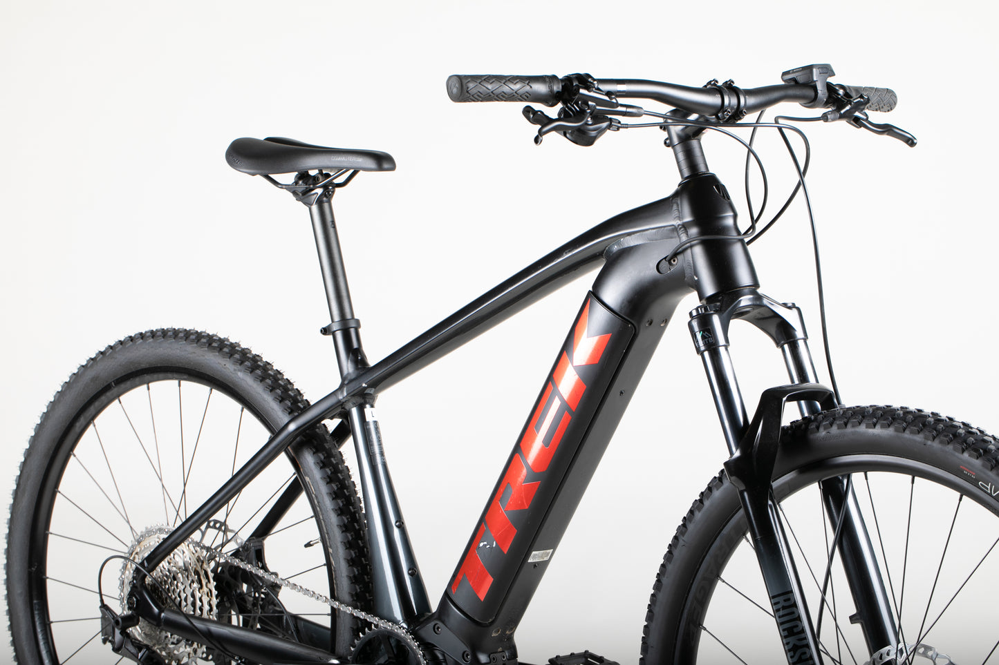 Trek Powerfly 5 - käytetty sähköpyörä 174-188 cm ajajalle