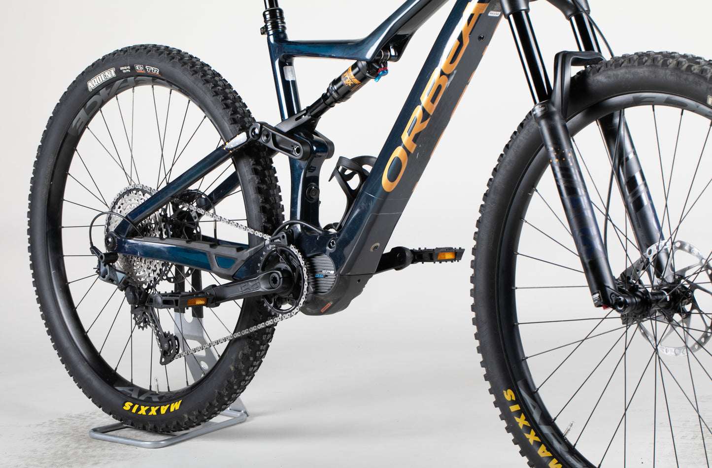 Orbea Rise M20 - käytetty sähköpyörä 170–185 cm ajajalle