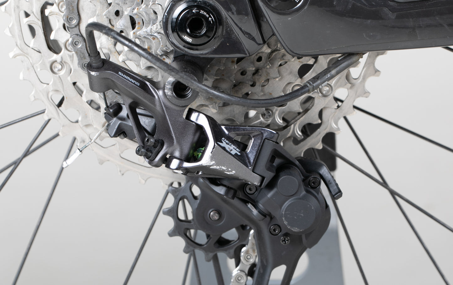 Canyon Spectral ON:CF7 - käytetty sähköpyörä 175-183 cm ajajalle