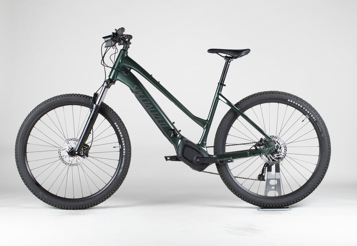 Specialized Turbo Tero, 3.0 Step-Through - käytetty sähköpyörä 186–199 cm ajajalle