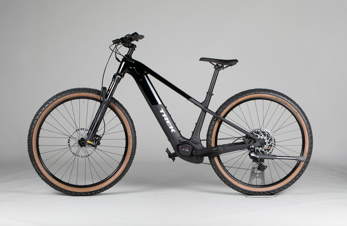 Trek Powerfly  4 Gen 5 - käytetty sähköpyörä 175-189 cm ajajalle