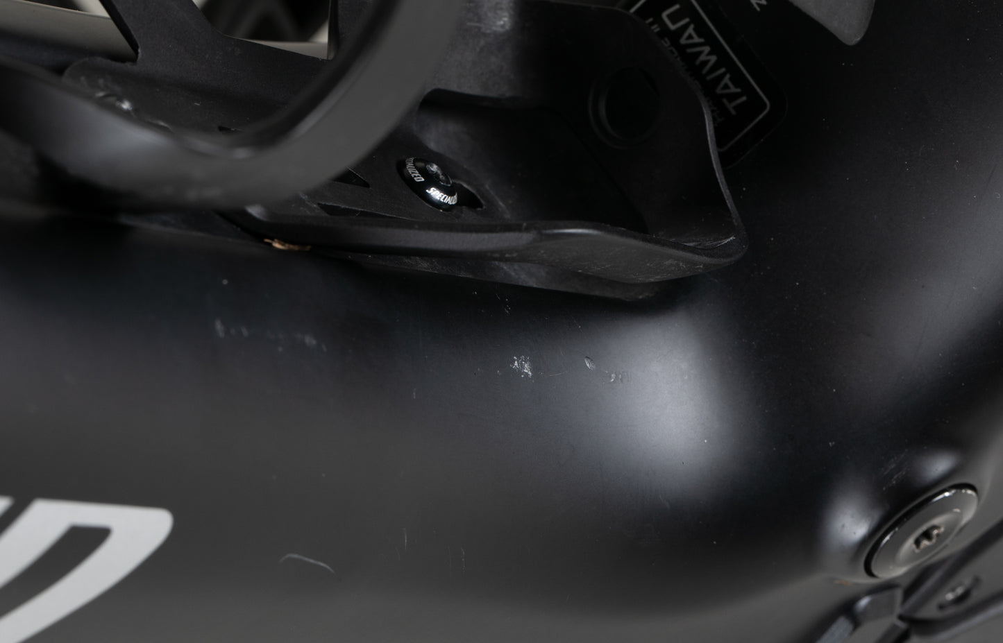 Specialized Turbo Levo Comp Carbon - käytetty sähköpyörä 165-180 cm ajajalle