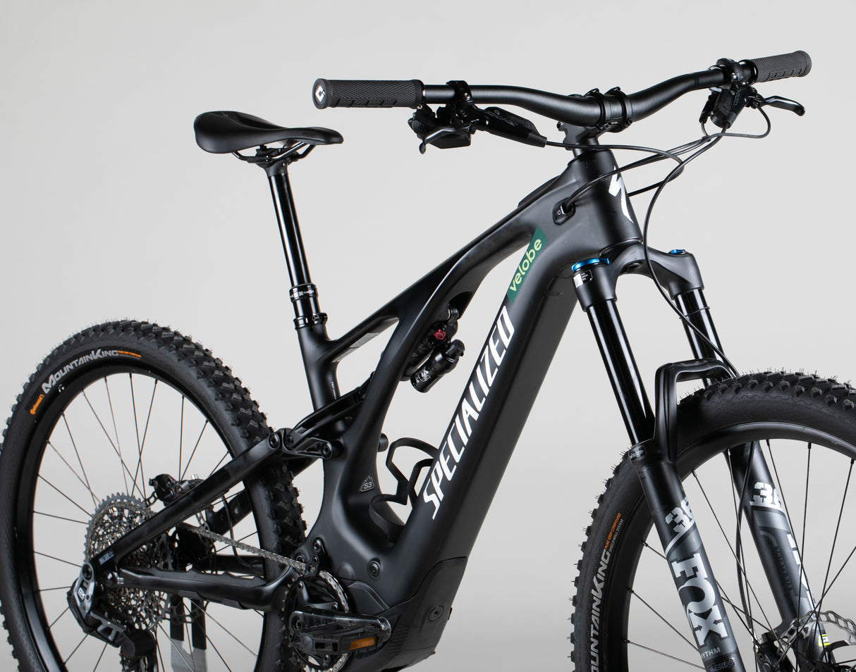 Specialized Turbo Levo Comp Carbon - käytetty sähköpyörä 165-180 cm ajajalle