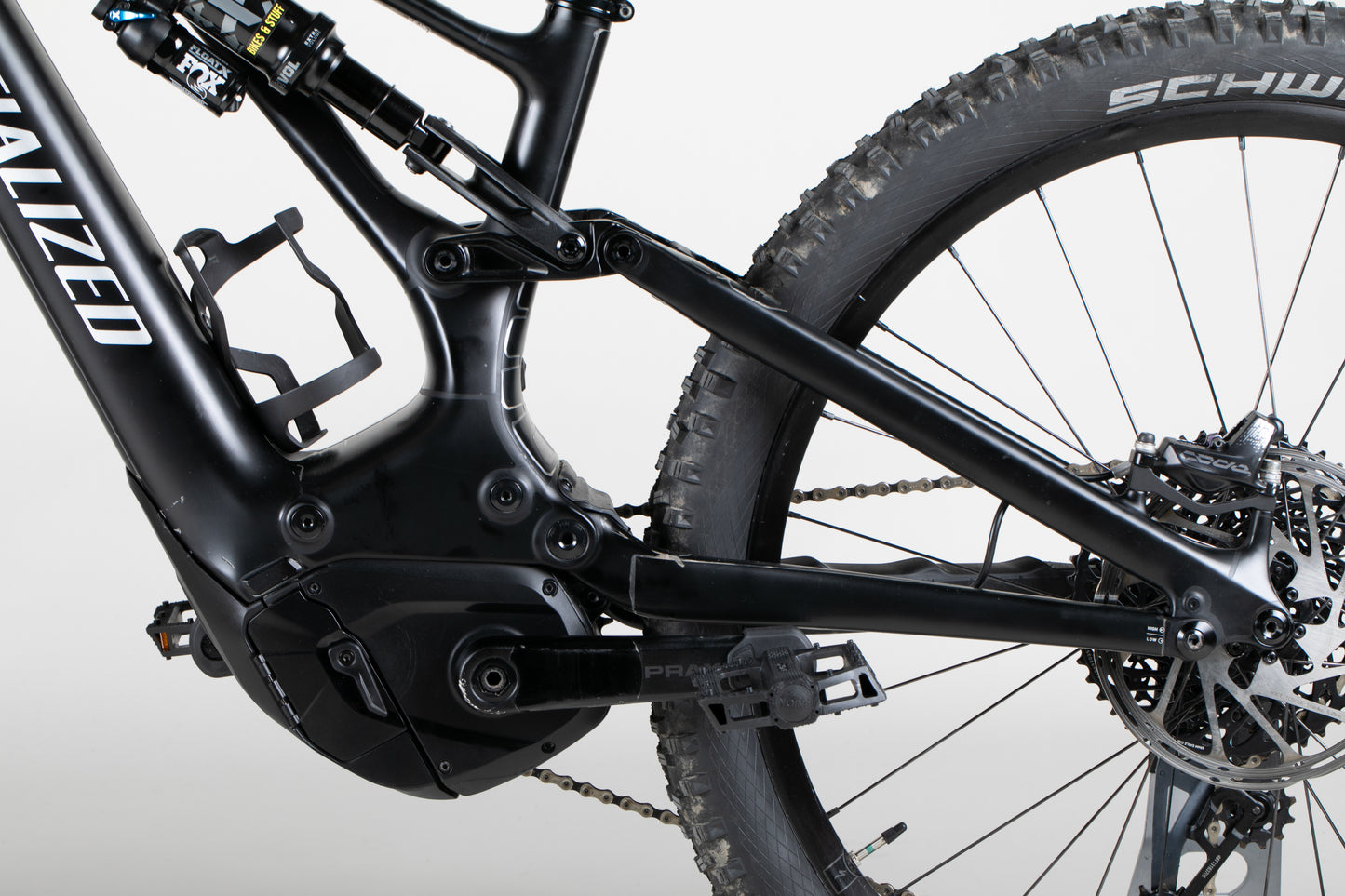 Specialized Turbo Levo 3 Comp Carbon - käytetty sähköpyörä 157-173 cm ajajalle