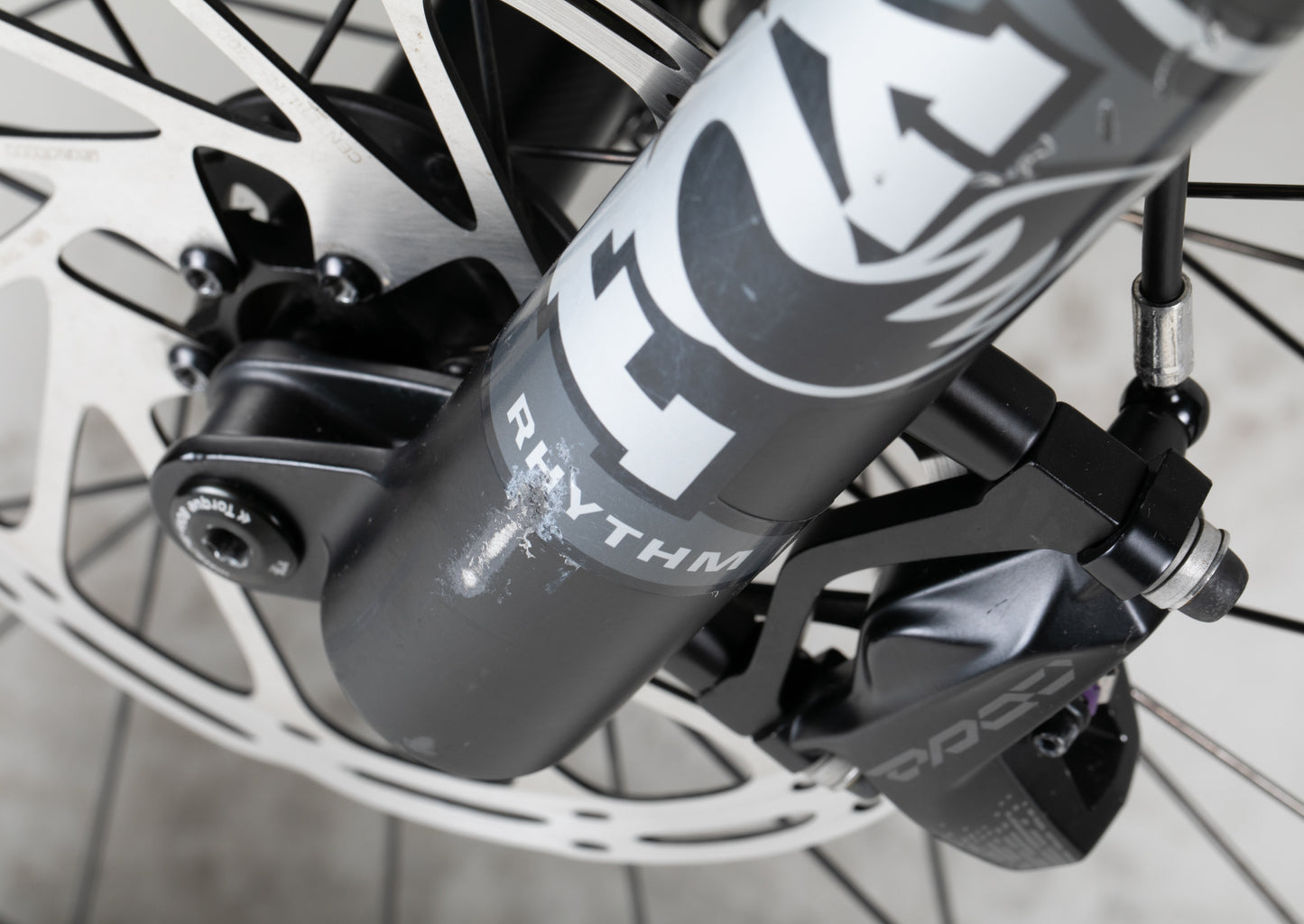 Specialized Turbo Levo 3 Comp Carbon - käytetty sähköpyörä 157-173 cm ajajalle