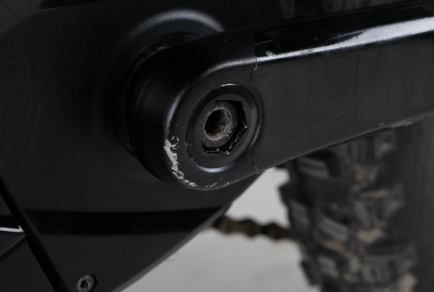 Specialized Turbo Levo 3 Comp Carbon - käytetty sähköpyörä 157-173 cm ajajalle