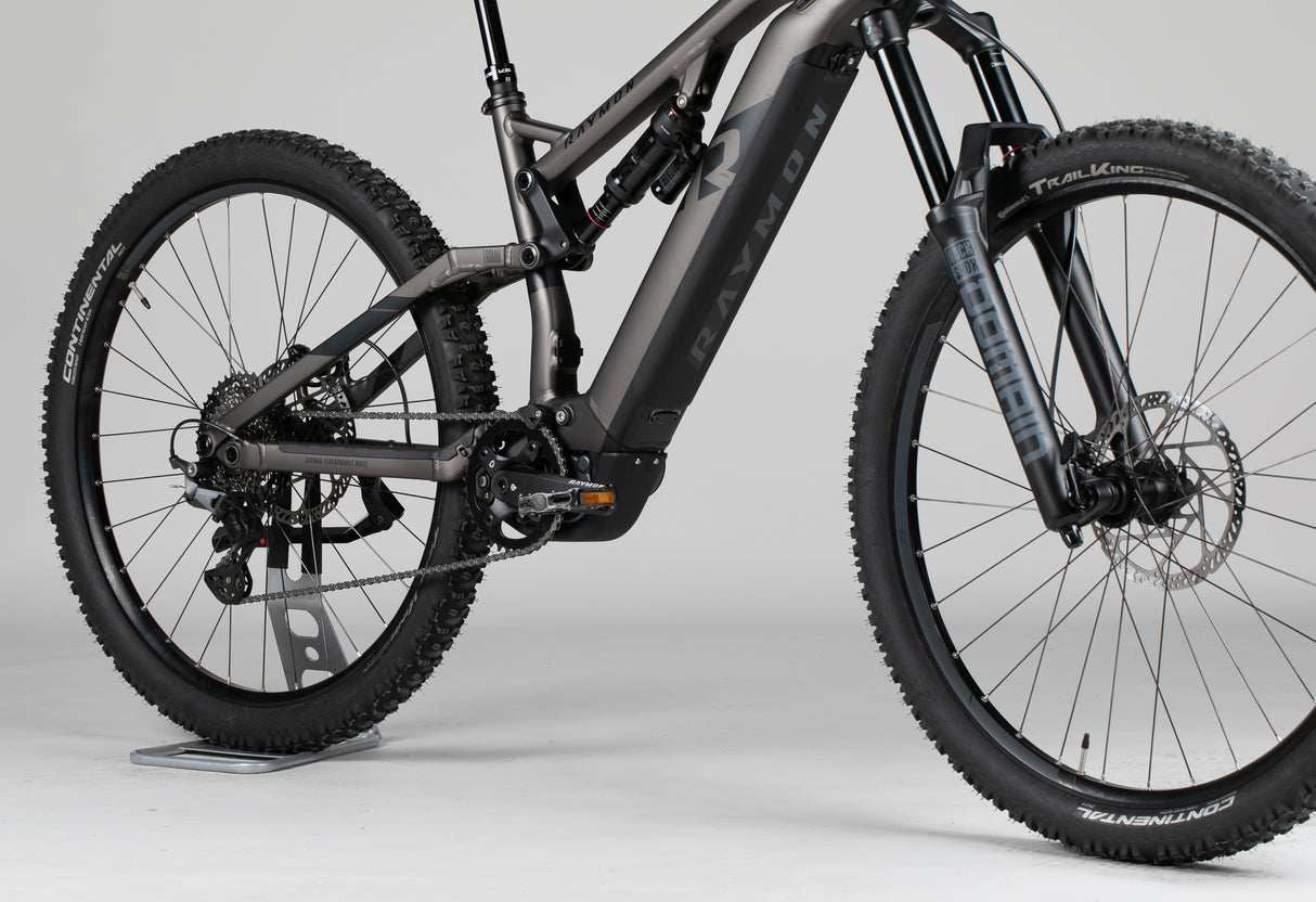 R RAYMON TrailRay 160E 9.0 - käytetty sähköpyörä 168-180 cm ajajalle
