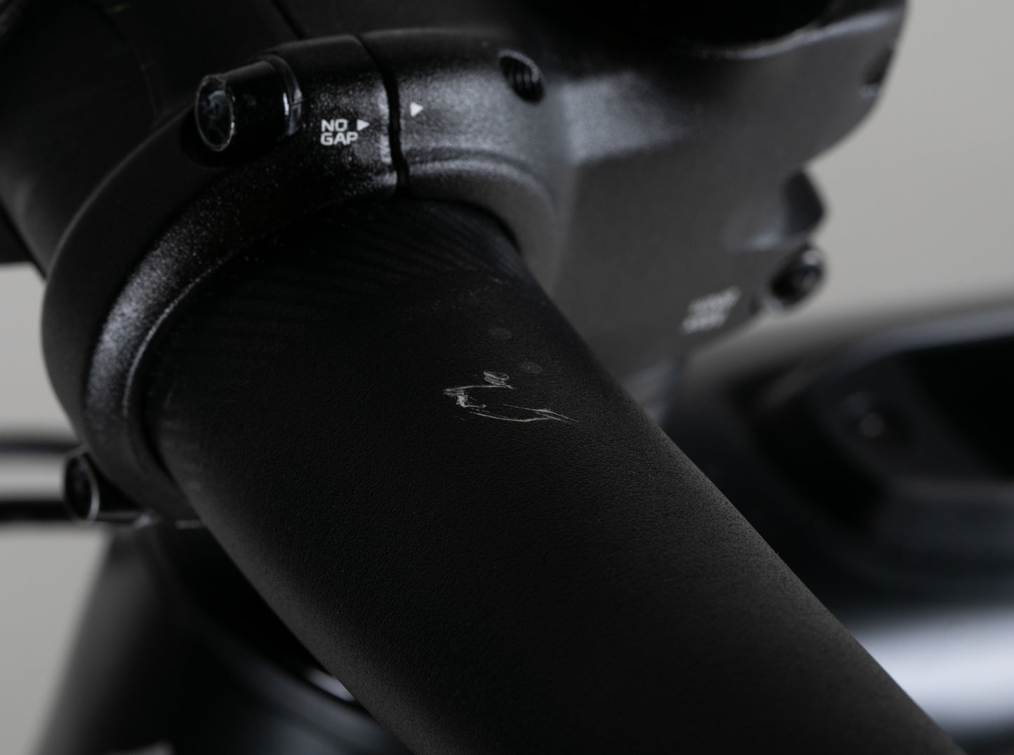 Specialized Turbo Levo 3 Comp Carbon - käytetty sähköpyörä 157-173 cm ajajalle