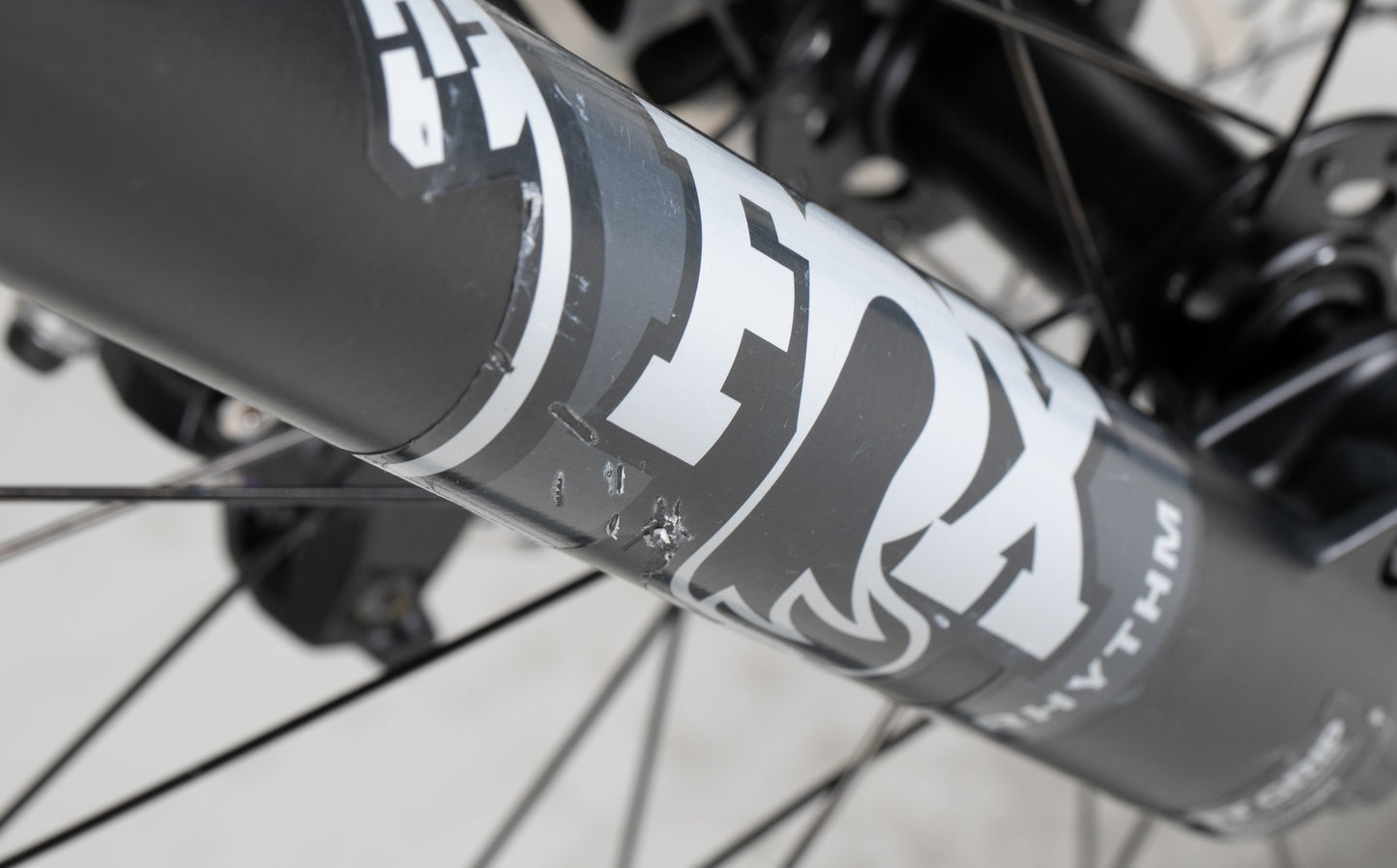 Specialized Turbo Levo 3 Comp Carbon - käytetty sähköpyörä 157-173 cm ajajalle