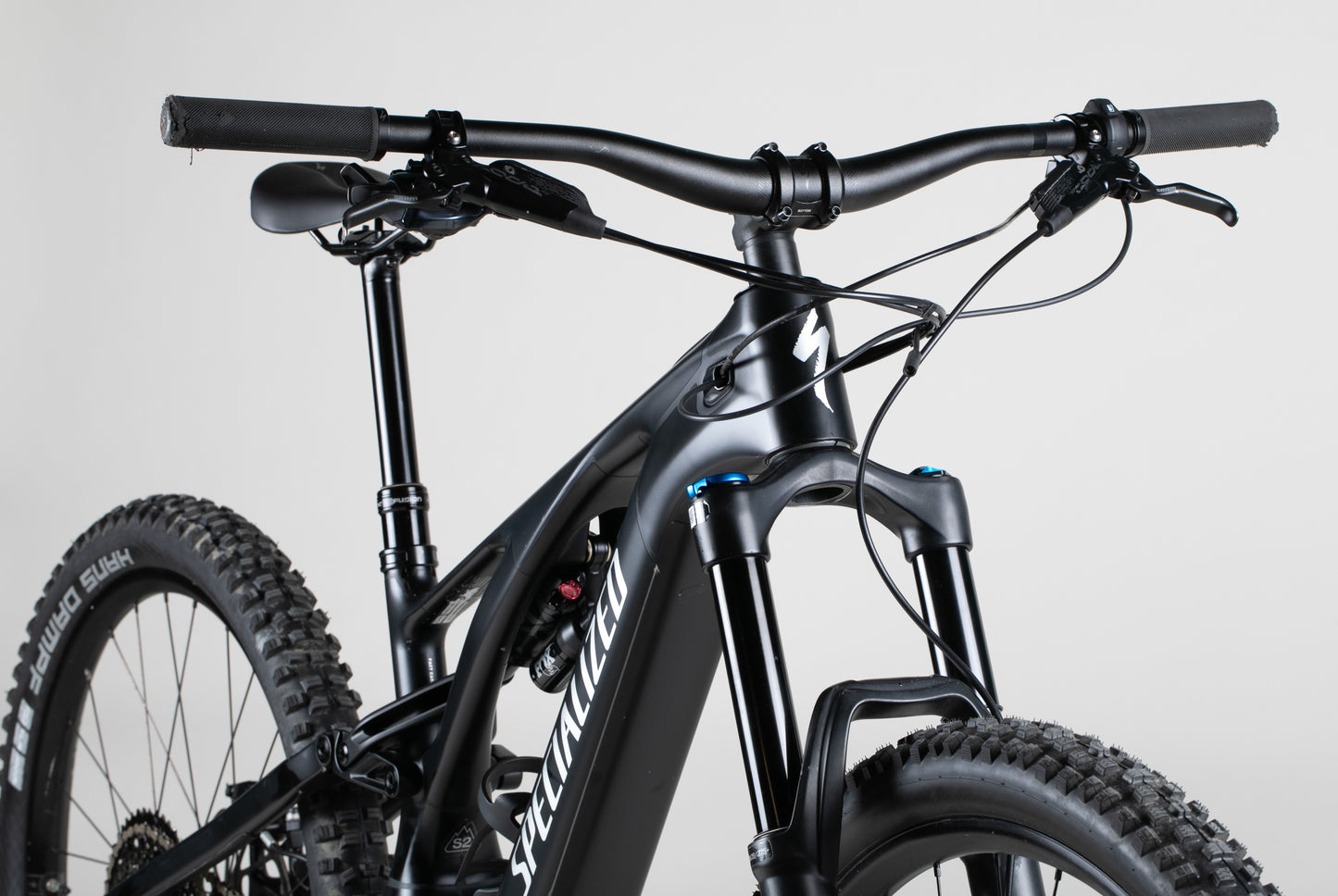 Specialized Turbo Levo 3 Comp Carbon - käytetty sähköpyörä 157-173 cm ajajalle