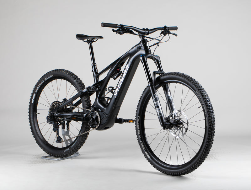 Specialized Turbo Levo 3 Comp Carbon - käytetty sähköpyörä 157-173 cm ajajalle