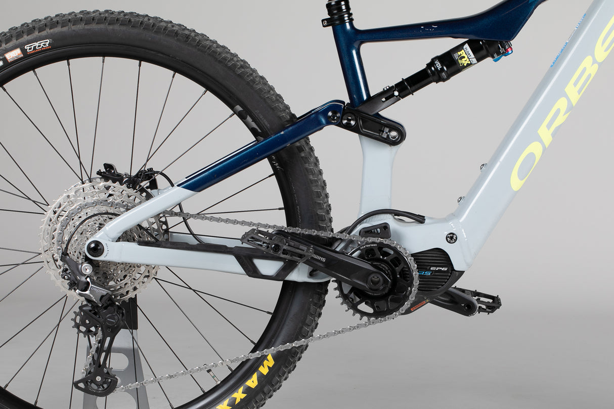 Orbea Rise H30 - käytetty sähköpyörä 168-178 cm ajajalle