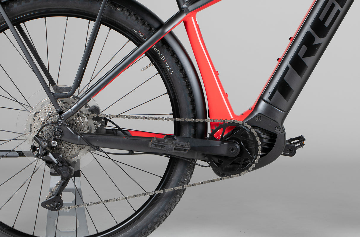 Trek Powerfly 4 - käytetty sähköpyörä 177-188 cm ajajalle
