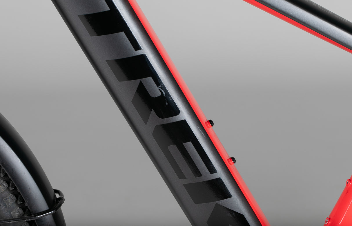 Trek Powerfly 4 - käytetty sähköpyörä 177-188 cm ajajalle