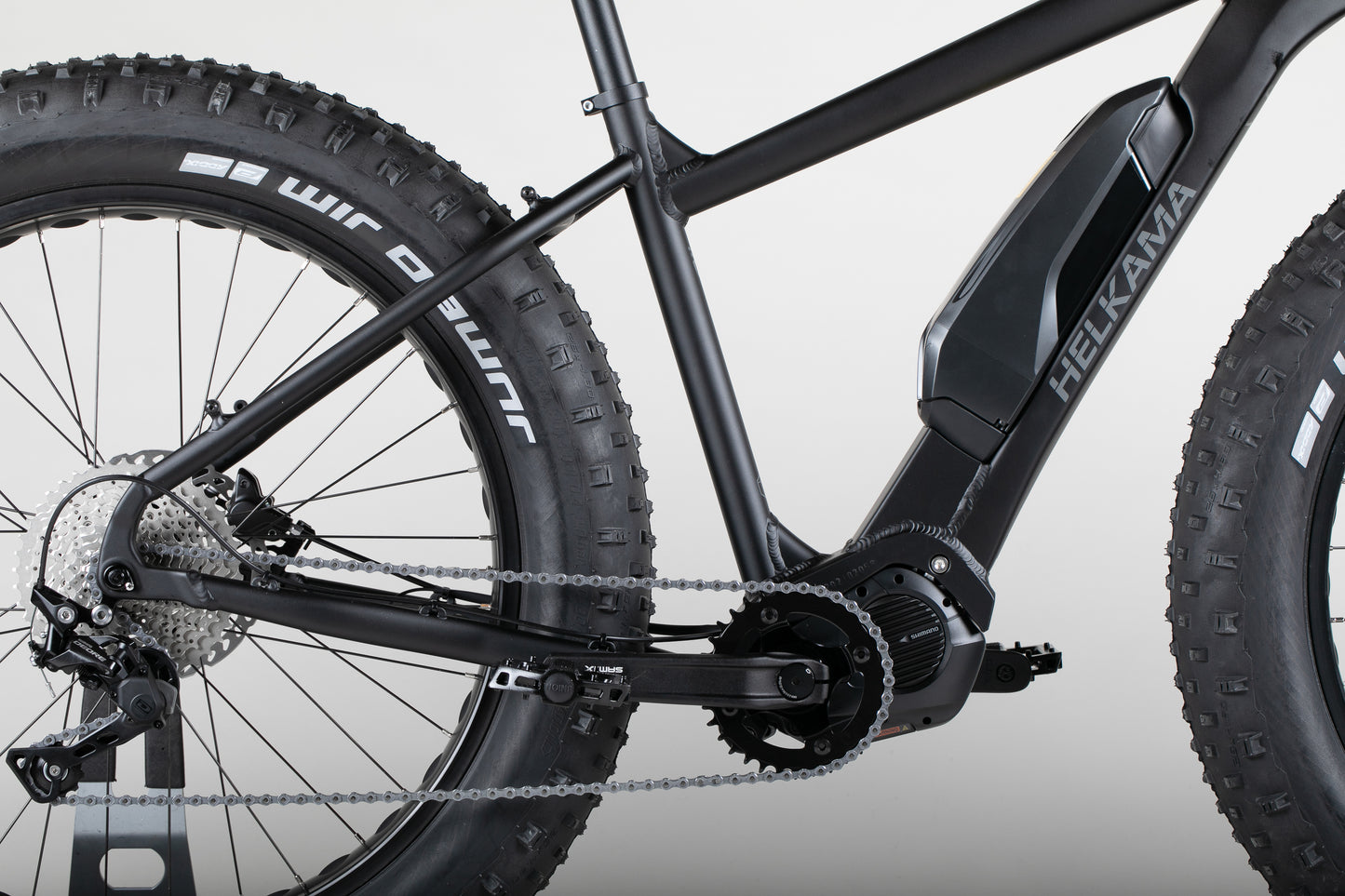 Helkama FE10 - uusi sähköfatbike 160-180 cm ajajalle