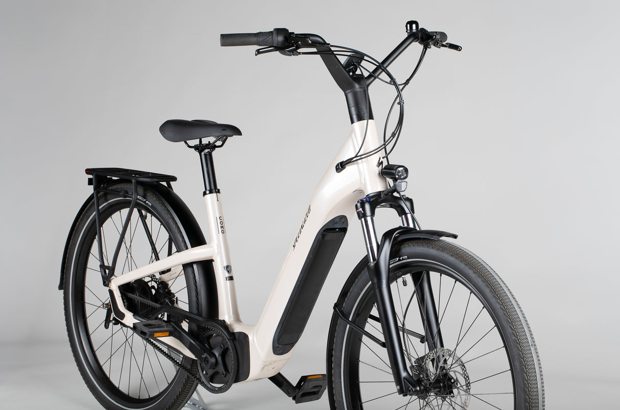 Specialized Turbo Como 3.0 Igh - käytetty sähköpyörä 176-187 cm ajajalle