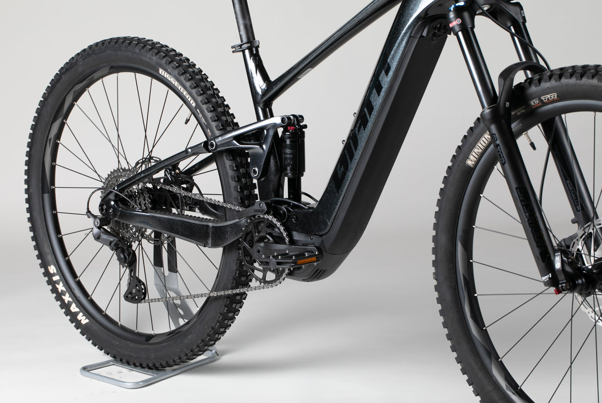 Giant Stance E+  2 625 - käytetty sähköpyörä 170-180 cm ajajalle