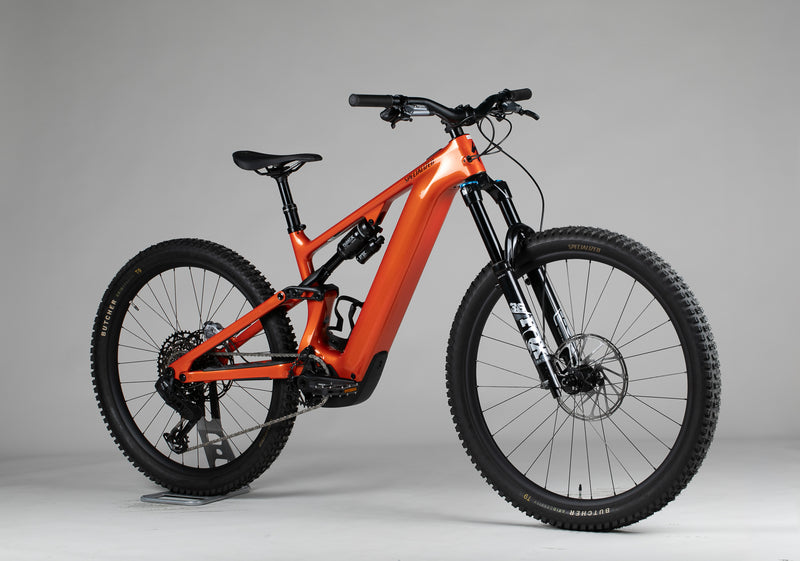 Specialized Turbo Levo 4 Comp - käytetty sähköpyörä 165-180 cm ajajalle