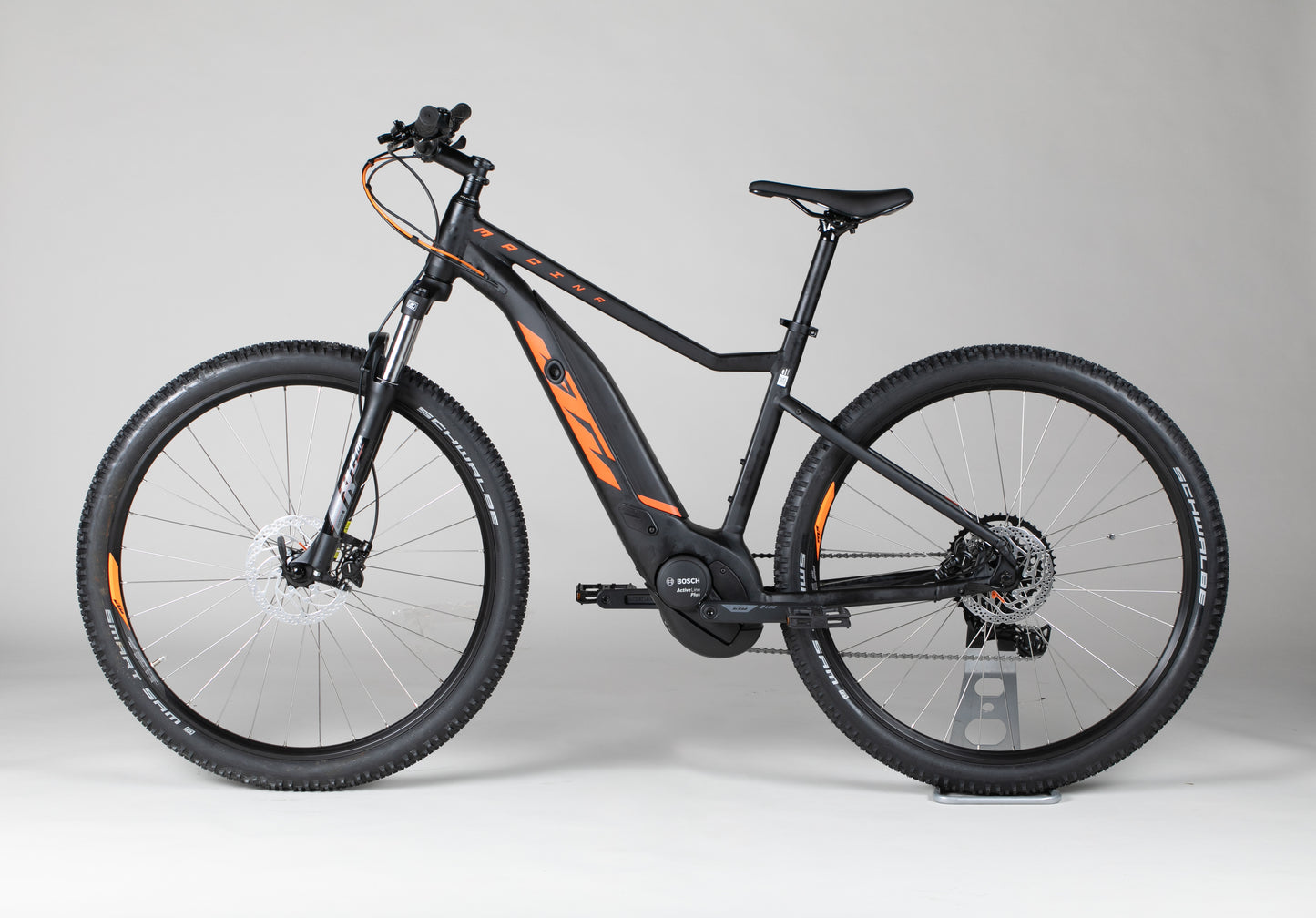 KTM Macina Ride 591 - outlet-sähköpyörä 175-184 cm ajajalle