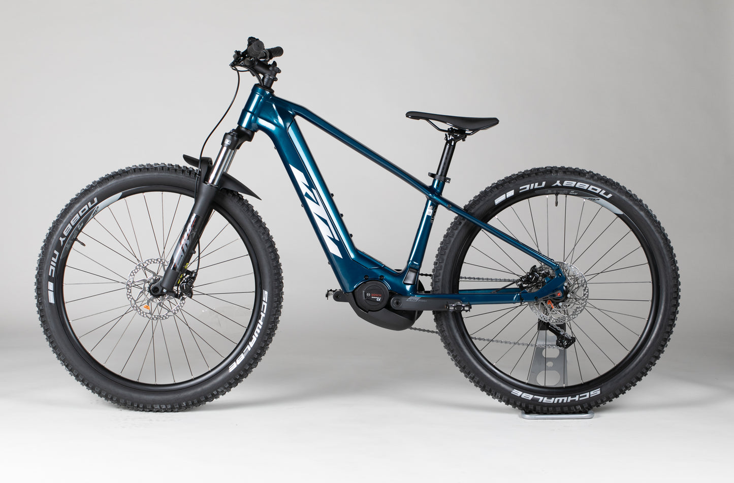 KTM Macina Team 671 - outlet-sähköpyörä 152-164 cm ajajalle