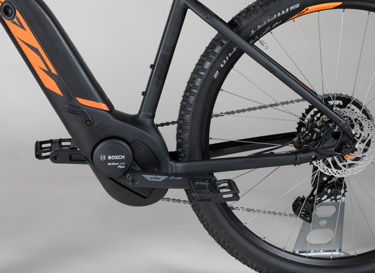 KTM Macina Ride 591 - outlet-sähköpyörä 182-195 cm ajajalle