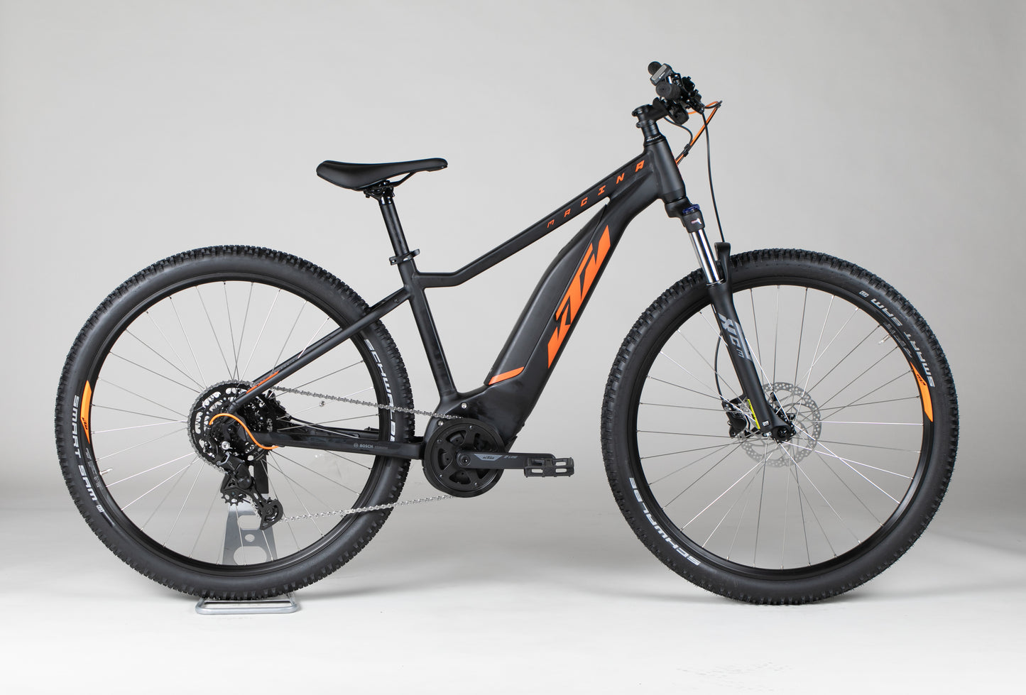 KTM Macina Ride 591 - outlet-sähköpyörä 165-172 cm ajajalle