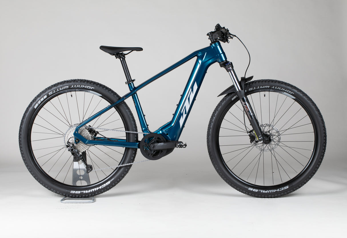 KTM Macina Team 691 - outlet-sähköpyörä 168-179 cm ajajalle