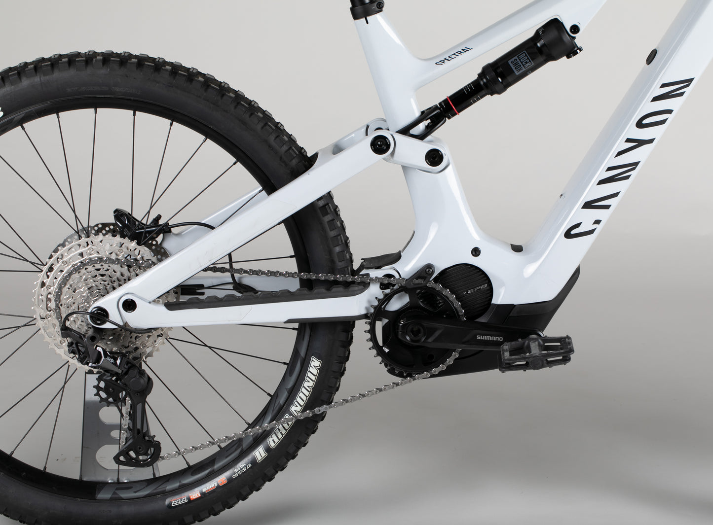 Canyon Spectral:ON CF 7 - käytetty sähköpyörä 183-192 cm ajajalle