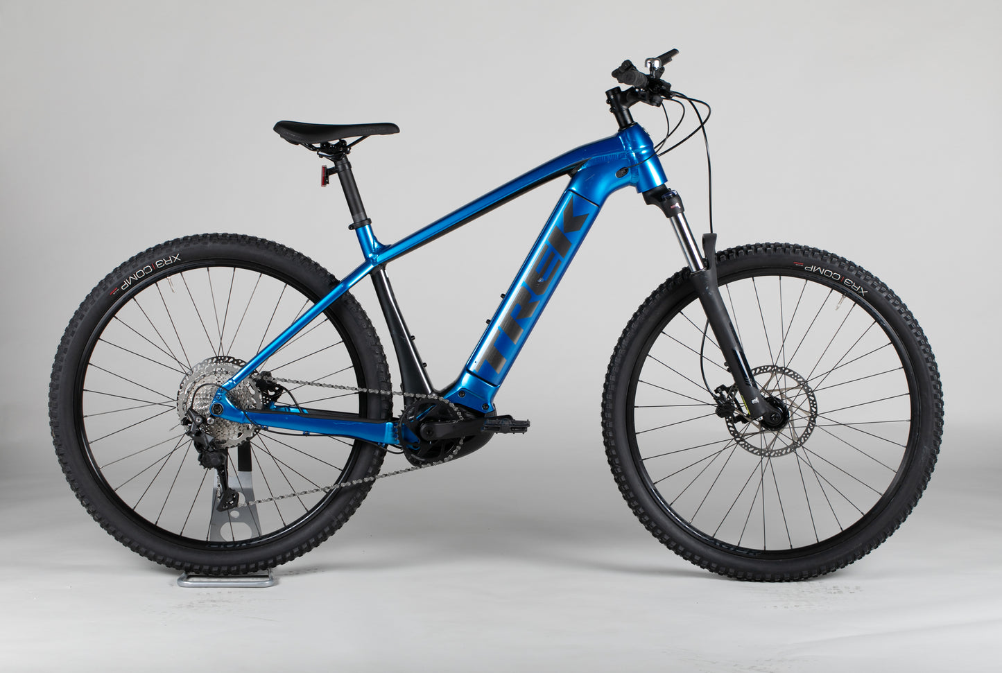 Trek Powerfly 4 625 - käytetty sähköpyörä 177-188 cm ajajalle