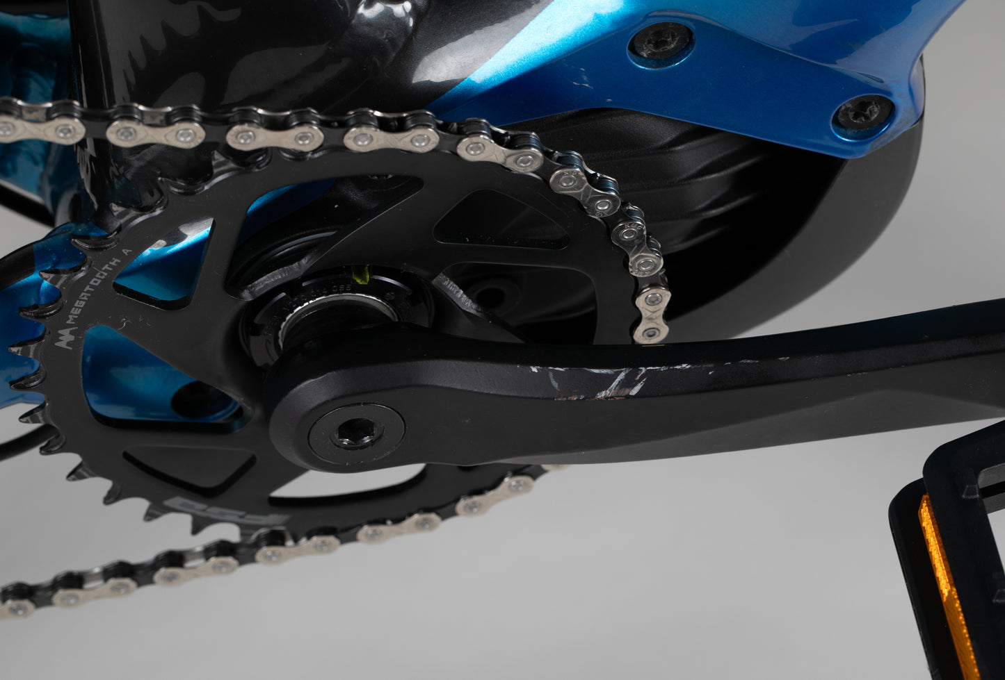 Trek Powerfly 4 625 - käytetty sähköpyörä 177-188 cm ajajalle