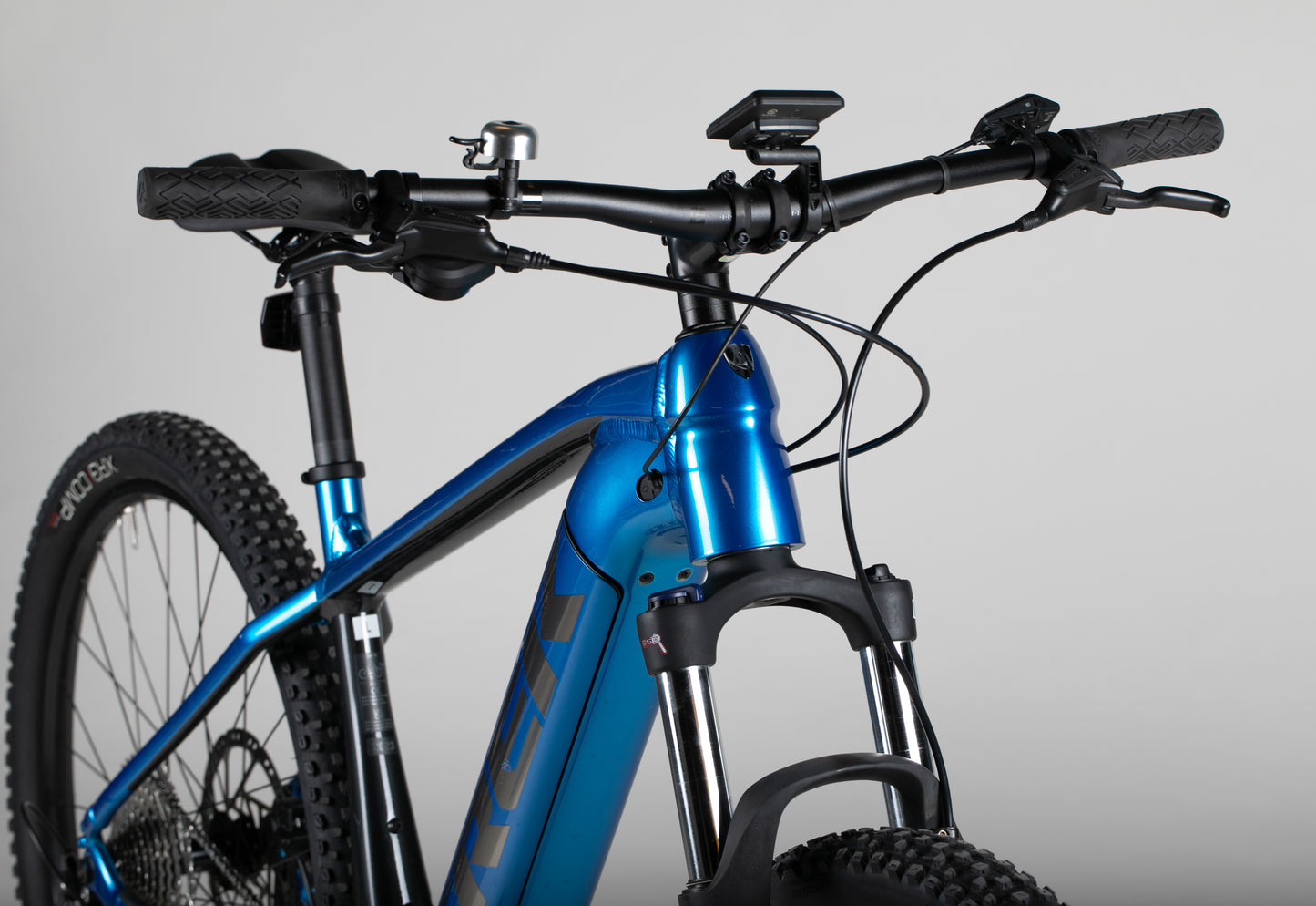 Trek Powerfly 4 625 - käytetty sähköpyörä 177-188 cm ajajalle