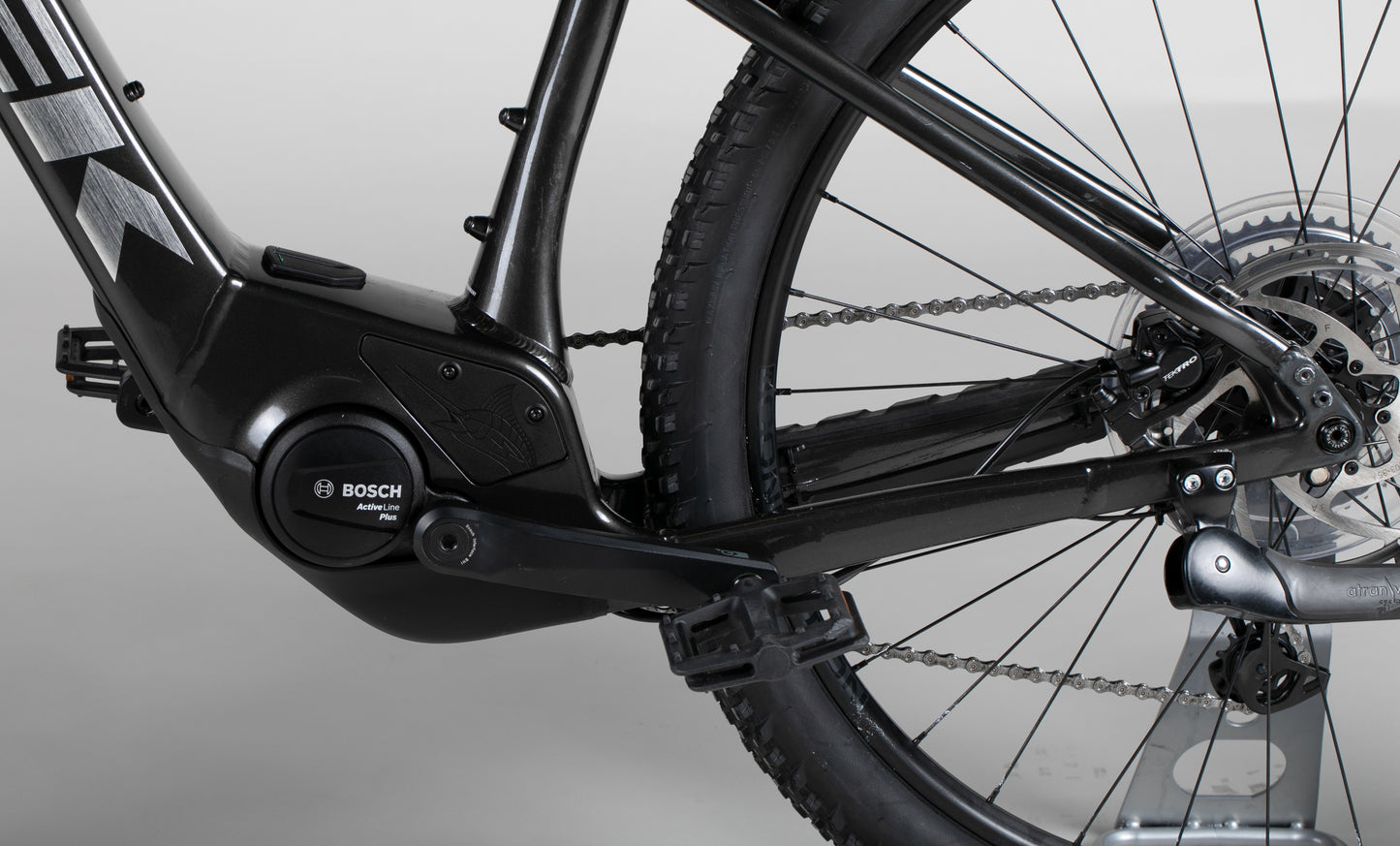 Trek Marlin+ 6 - käytetty sähköpyörä 165-176 cm ajajalle