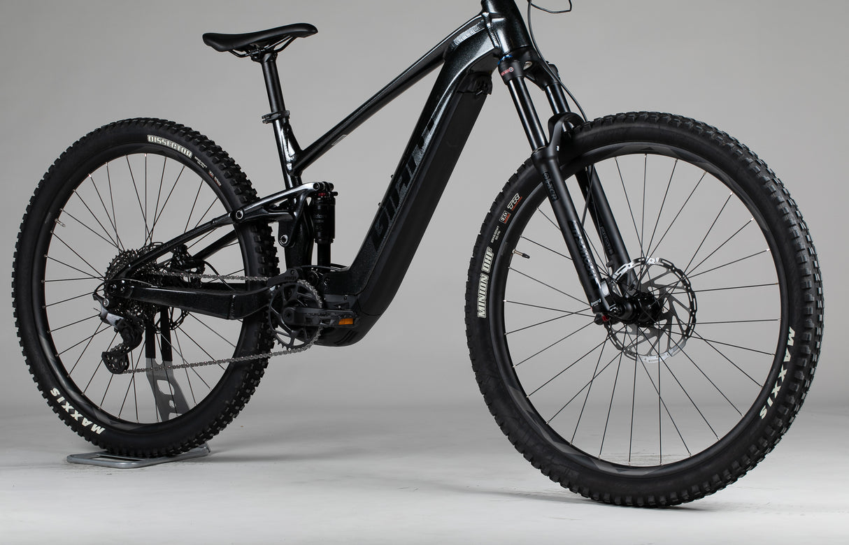 Giant Stance E+2 - käytetty sähköpyörä 168-180 cm ajajalle